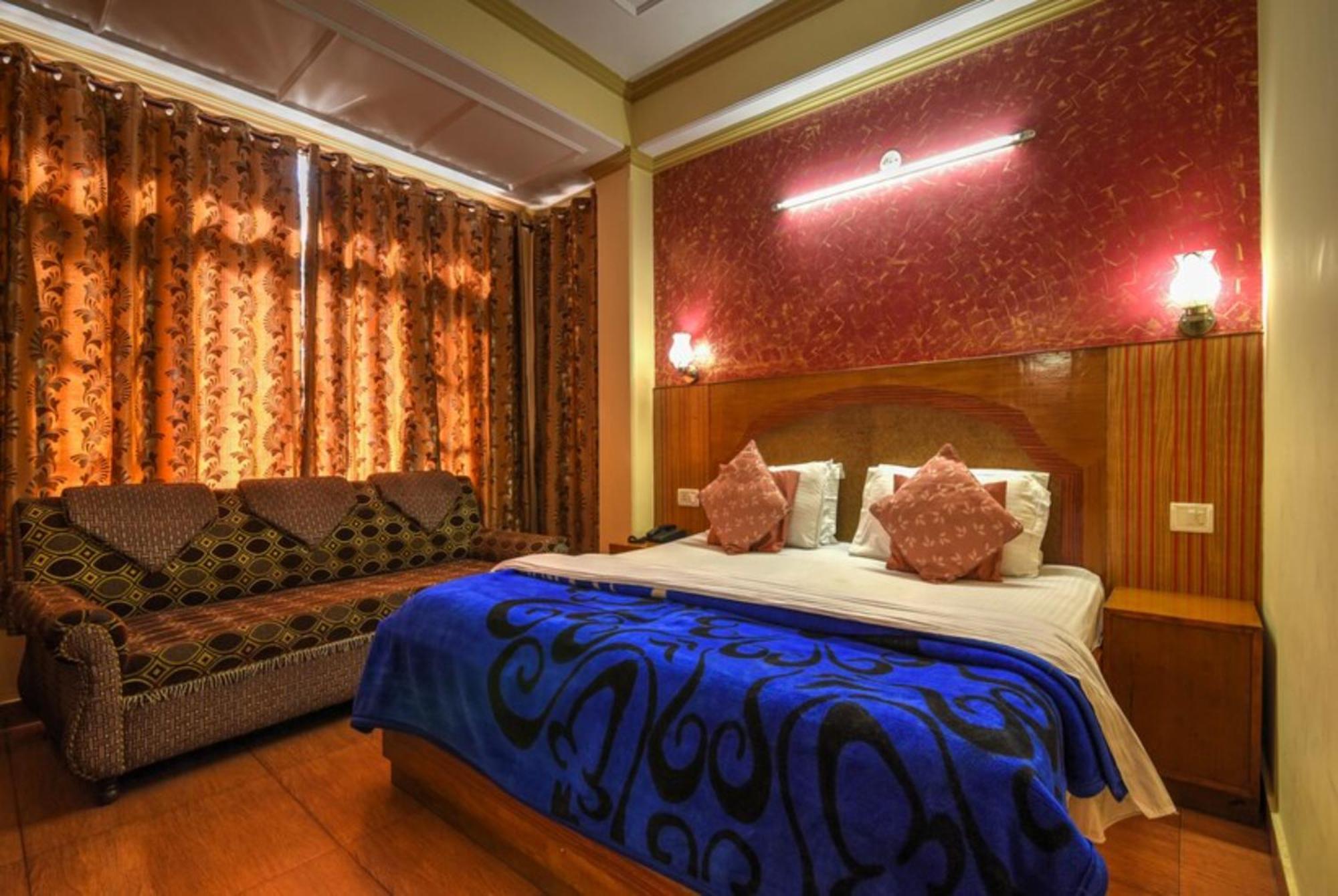 Hotel King Palace - Nature-Valley-Luxury-Room - Prime Location With Parking Facilities Шимла Экстерьер фото