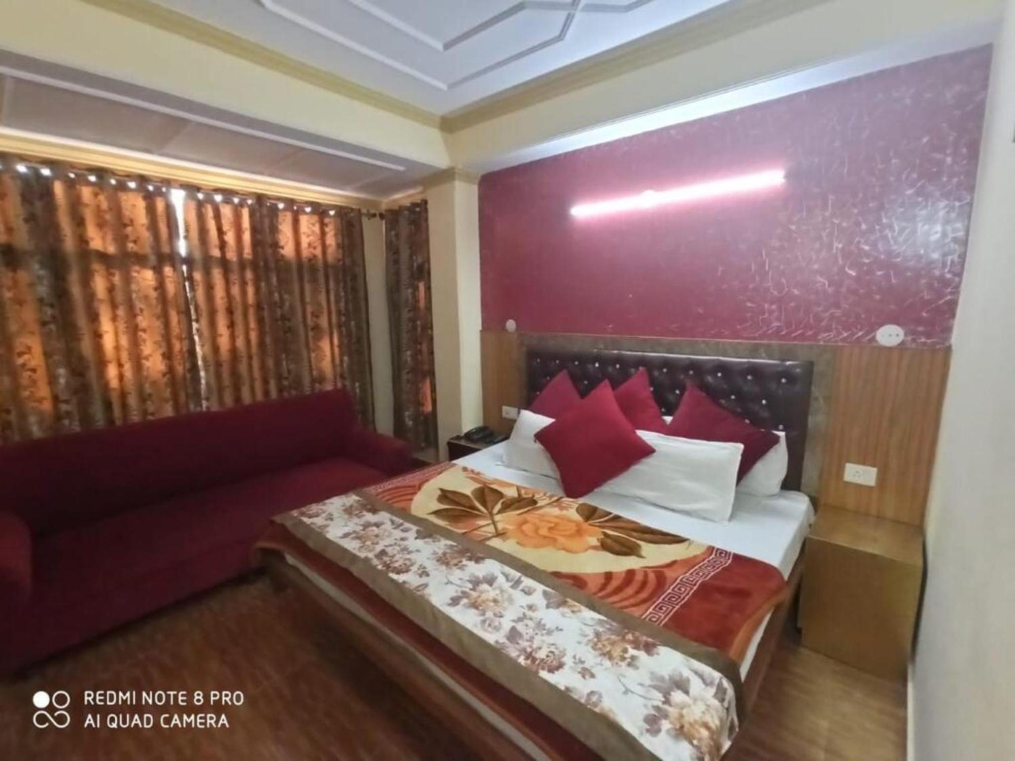 Hotel King Palace - Nature-Valley-Luxury-Room - Prime Location With Parking Facilities Шимла Экстерьер фото
